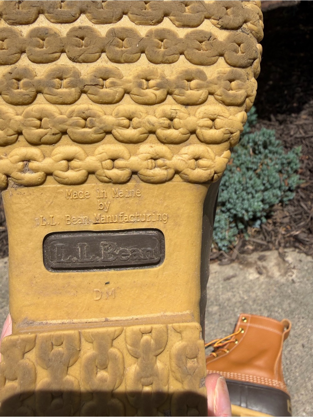 L.L. Bean Women’s Two-Tone Duck Boots in Brown and Chestnut - Picture 6 of 6